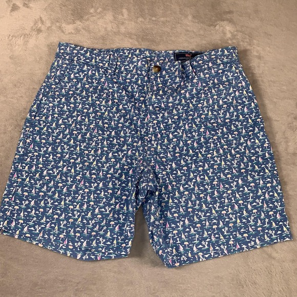 Vineyard Vines Shorts Mens 33 Breaker Sailboat Palm Print Summer Casual 6.5" - Picture 1 of 12